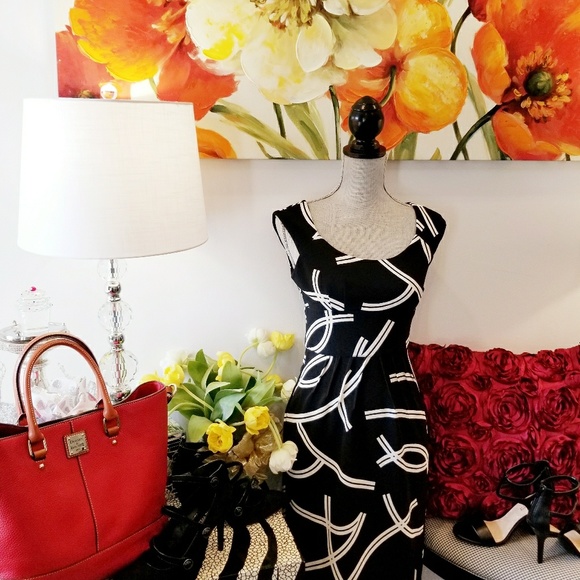 London Times Dresses & Skirts - London Times Black Print Dress